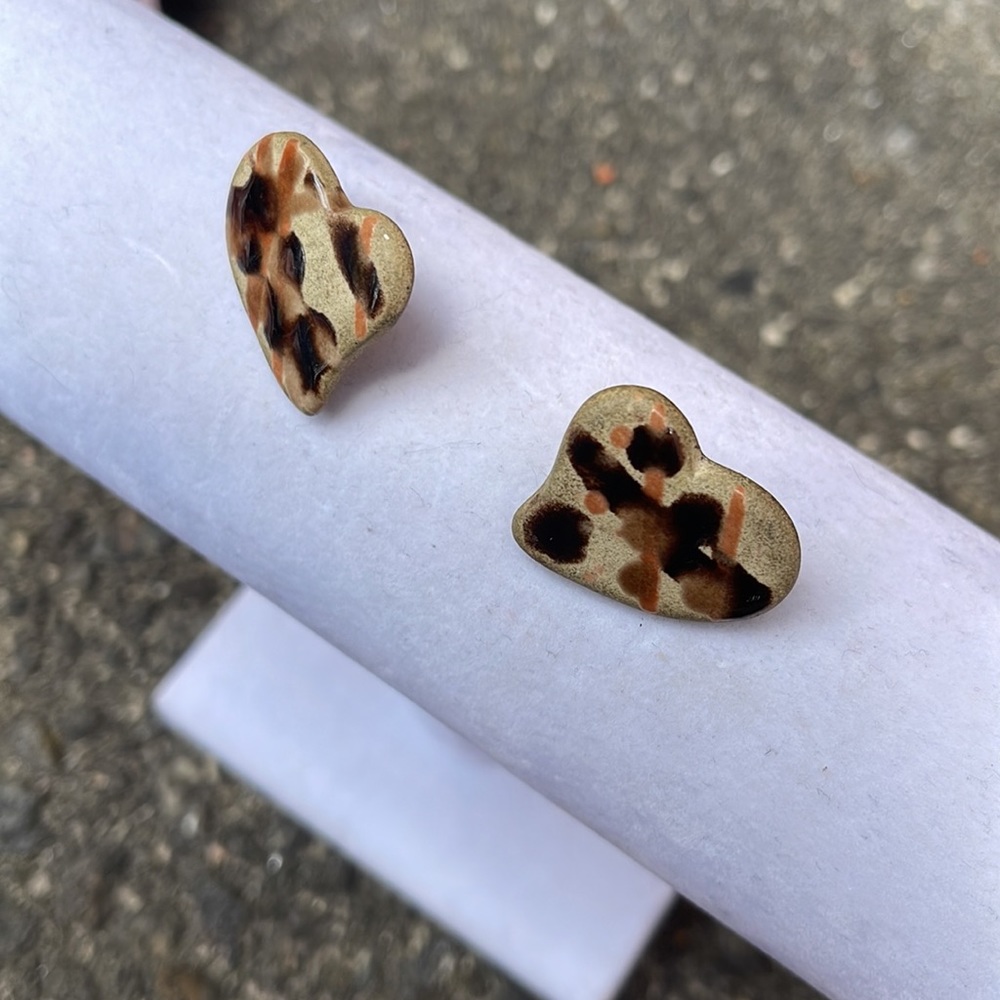80s 90s vintage Avon Stone heart earrings - Picture 3 of 5